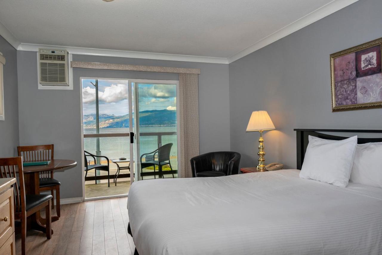 Tiki Shores Inn & Suites Penticton Buitenkant foto